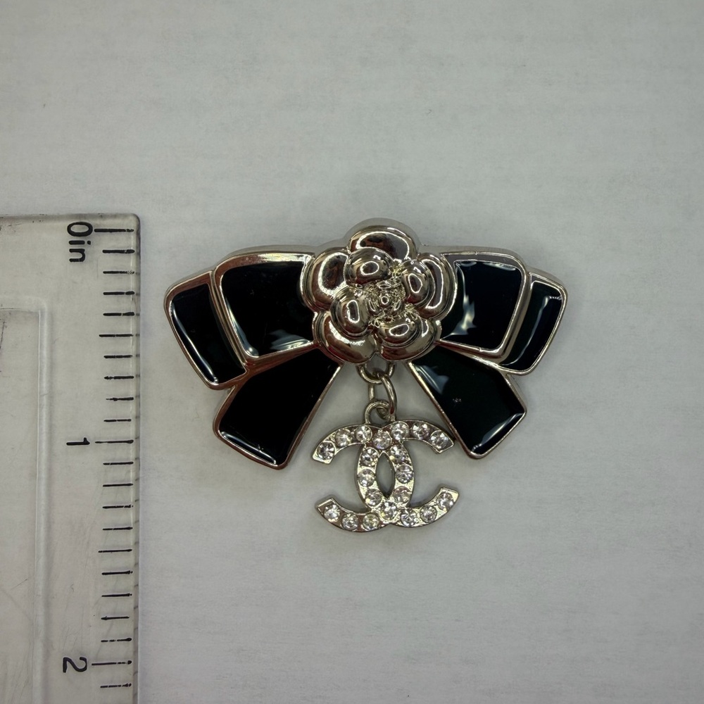 Chanel Brooch - Made in France💎 - Picture 5 of 8